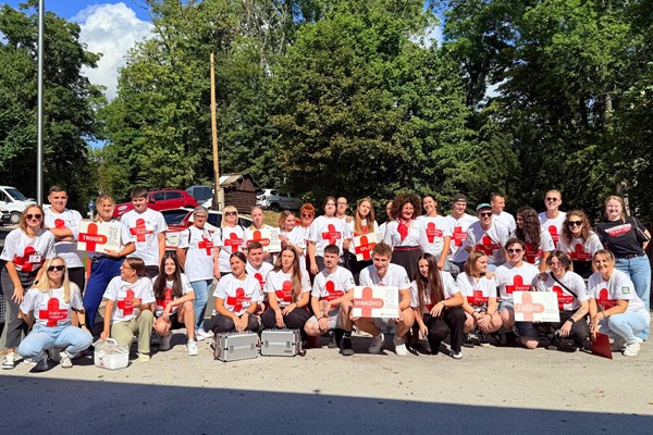Na Natjecanju u realističnom prikazu ozljeda slavila društva Crvenoga križa iz Zagreba, Splita i Trogira